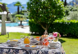 20.-Colazione-fuori.jpg