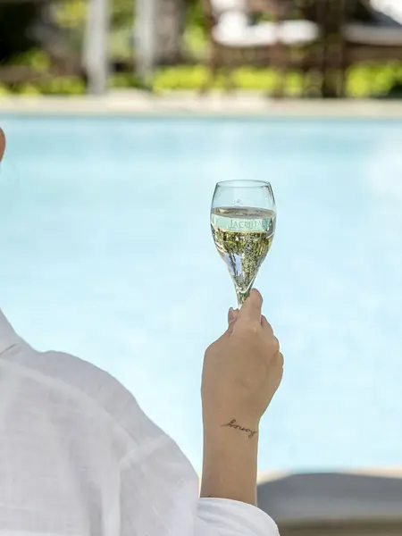 4)-OFFERTE---2.-Foto-Sara-prosecco-(Estate-7x6).jpg