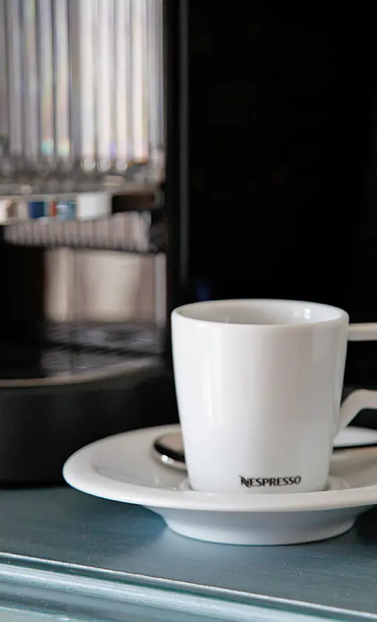 4.-Nespresso.jpg